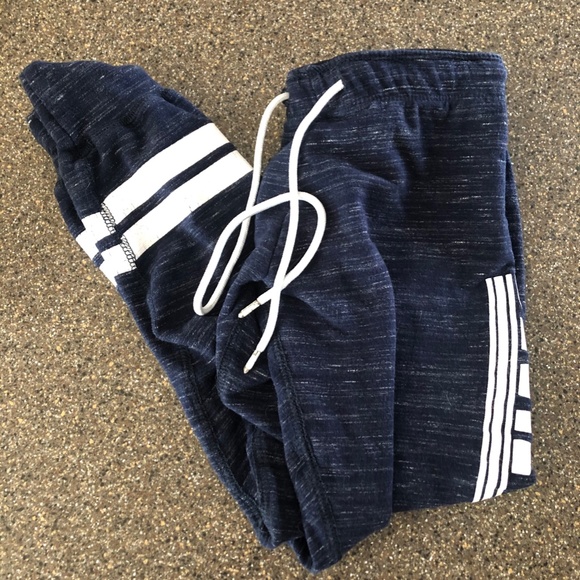 LIKE NEW Devil's Lake sweatpants - Picture 1 of 5